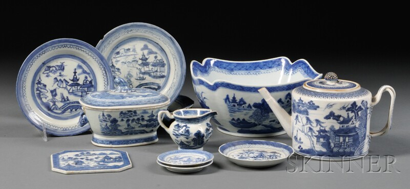 Appraisal: Eleven Blue and White Chinese Export Porcelain Items th century