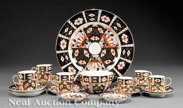 Appraisal: A Royal Crown Derby Imari Pattern Dessert Service comprising a