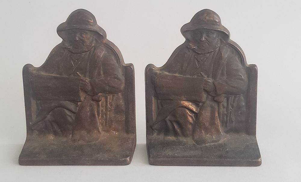 Appraisal: Pair of Connecticut Foundry Co Bronze Old Salt Fisherman Bookends