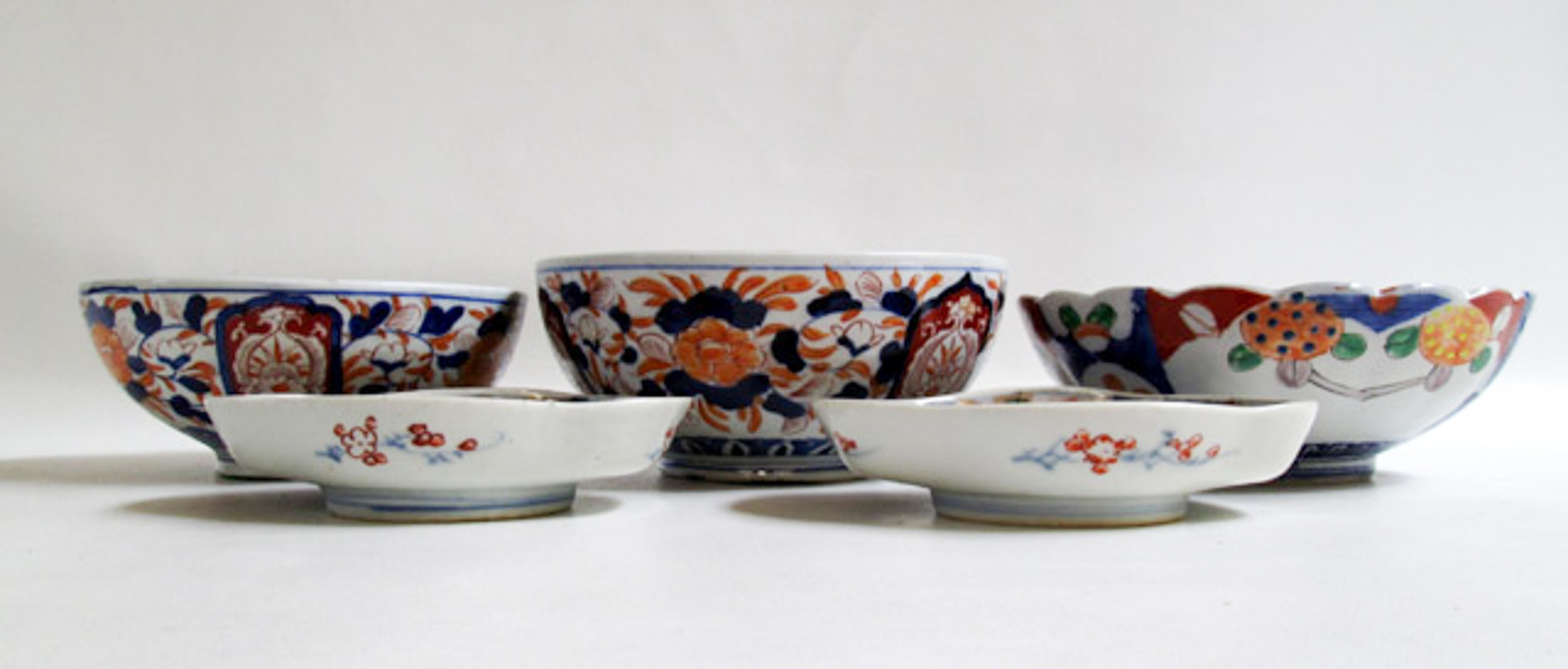 Appraisal: FIVE PIECES OF JAPANESE POTTERY from the Showa period Collection