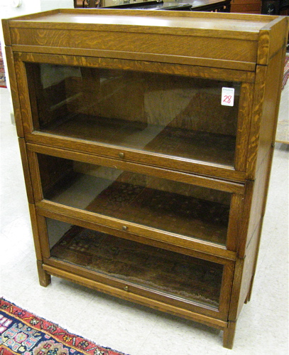 Appraisal: A STACKING OAK BOOKCASE American first quarter of the th