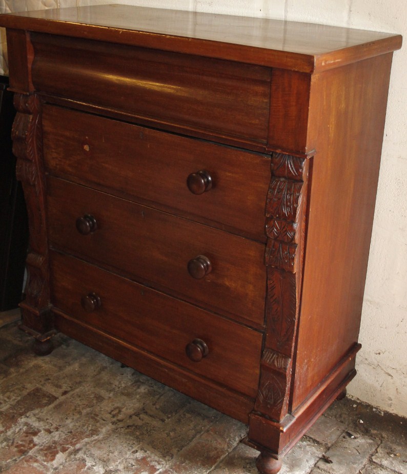 Appraisal: A Victorian mahogany Scottish chest with shaped cushion drawers above