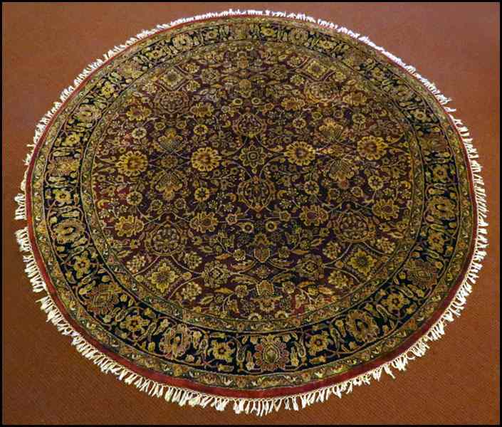 Appraisal: ROUND PERSIAN WOOL RUG Diameter ' '' Condition No Specific