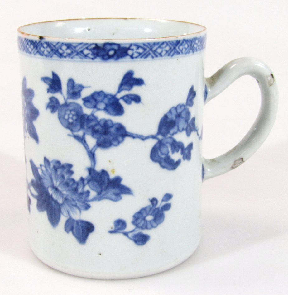 Appraisal: An thC Chinese Export blue and white porcelain ale tankard