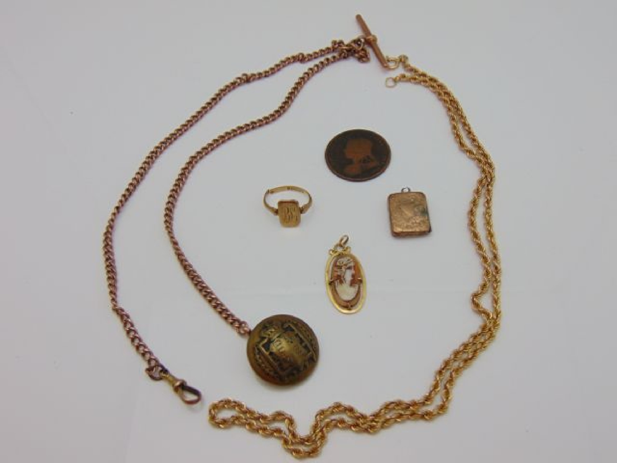 Appraisal: A miscellaneous collection of ct gold jewellery comprising a signet