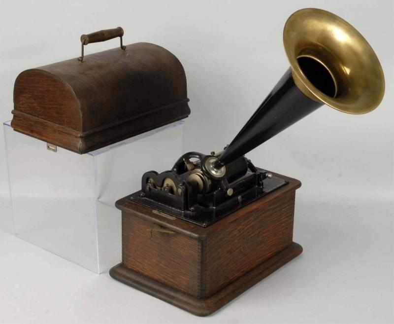 Appraisal: Wooden Edison Phonograph with Original Horn Description Working