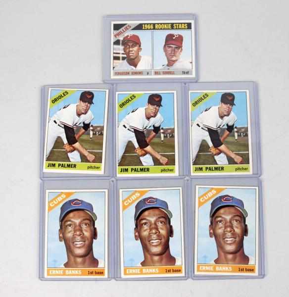 Appraisal: Lot of Topps Baseball Cards Includes three no Jim Palmer