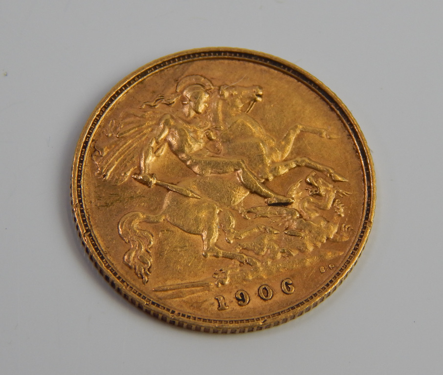 Appraisal: An Edwardian half gold sovereign dated