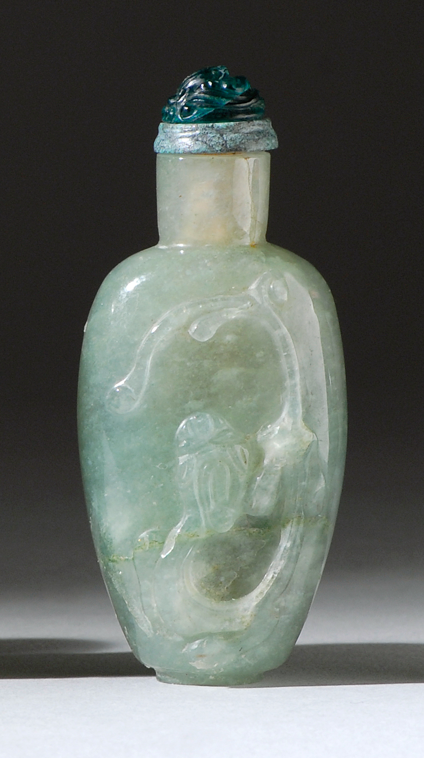 Appraisal: TRANSLUCENT GREEN JADEITE SNUFF BOTTLE Late th CenturyIn spade shape