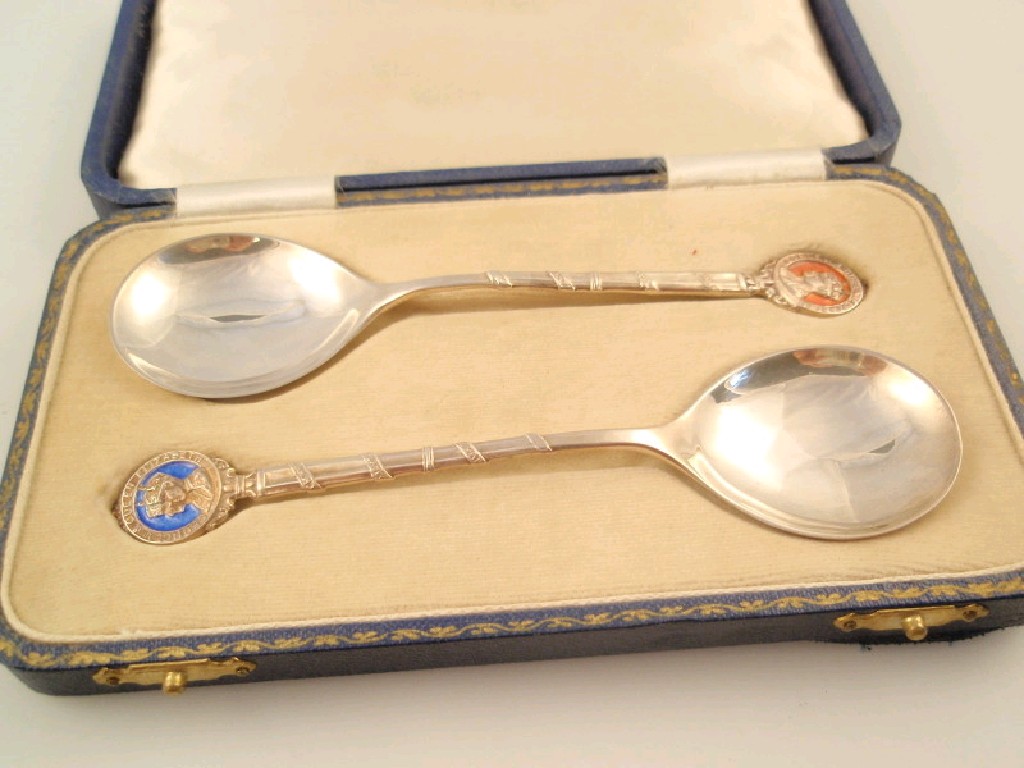 Appraisal: A cased pair of commemorative silver spoons