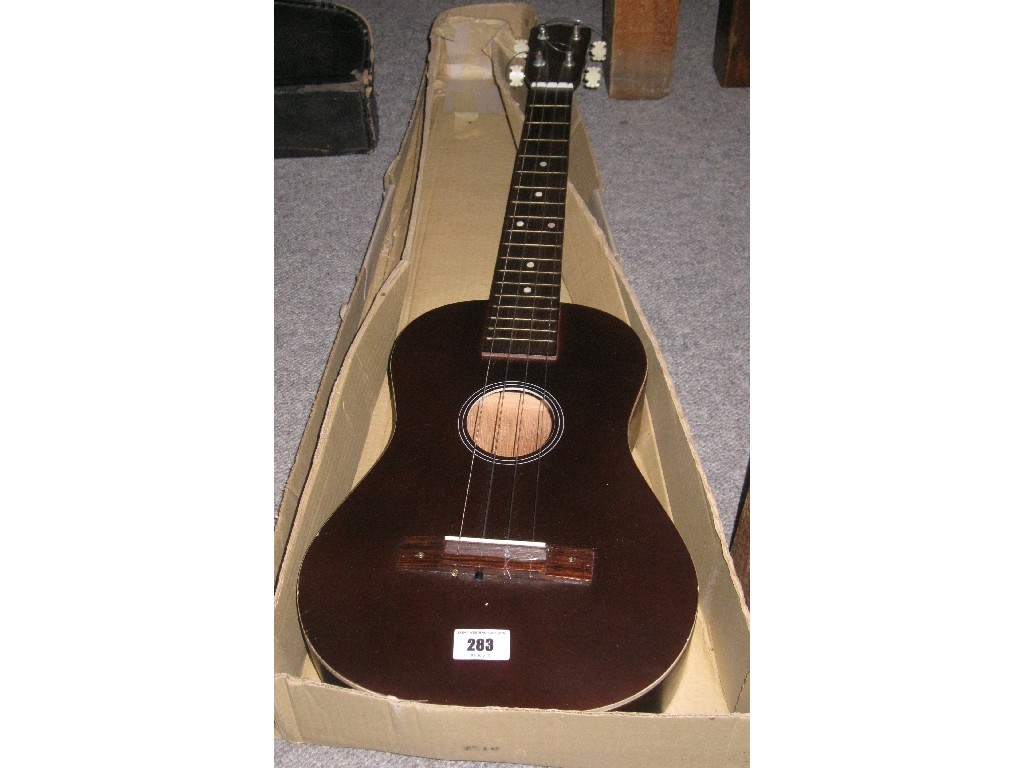 Appraisal: Baritone ukulele