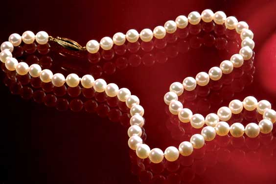 Appraisal: AKOYA PEARL NECKLACE Single strand high quality A Akoya pearl