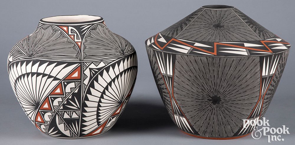 Appraisal: Two pieces of Acoma Indian Pueblo pottery Two pieces of