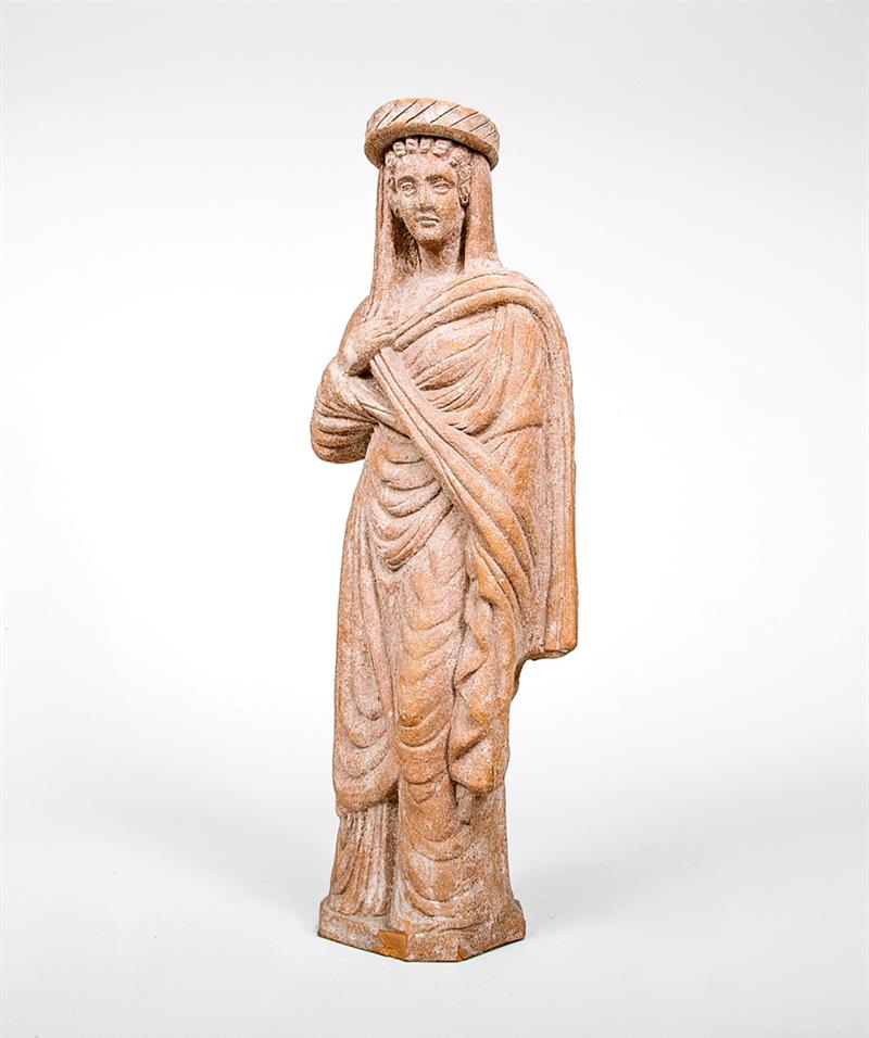 Appraisal: Italian Terracotta Figure of a Roman Matron After the Antique