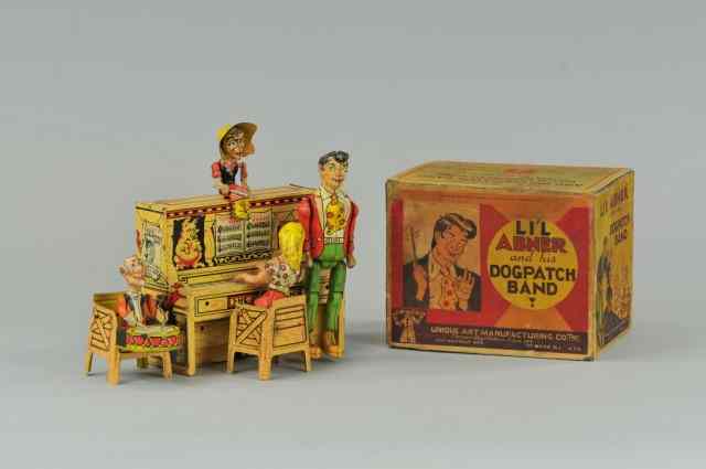 Appraisal: LIL' ABNER DOGPATCH BAND Unique Art lithographed tin comical toy