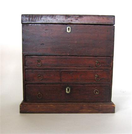 Appraisal: Medical chest with drawers th century Rectangular hinged top with