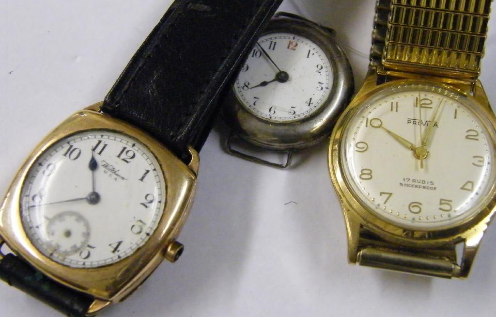 Appraisal: Waltham gold filled cushion case gentleman's wristwatch early Swiss circular