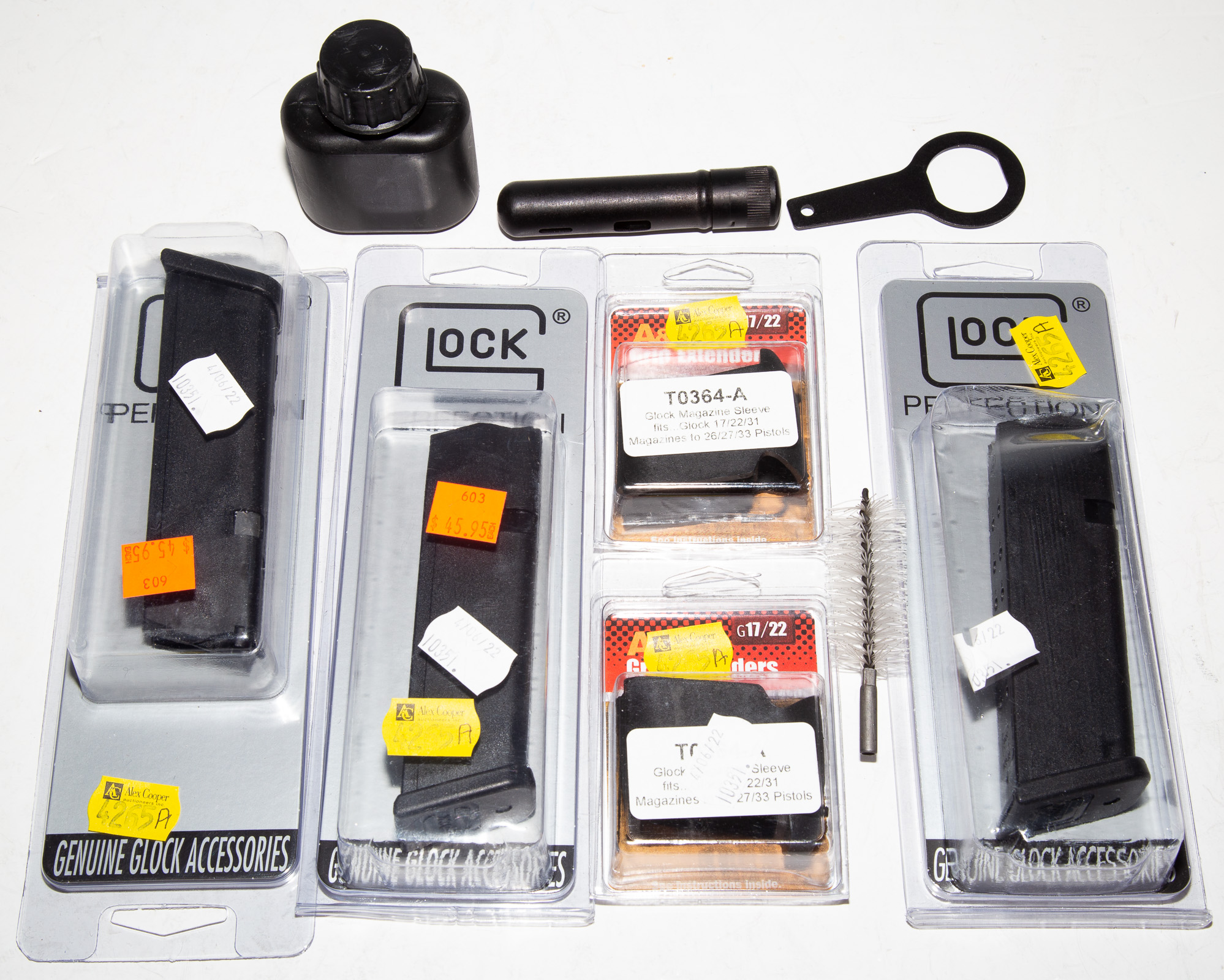 Appraisal: GROUP OF GLOCK PISTOL ACCESSORIES Magazines not legal for Maryland