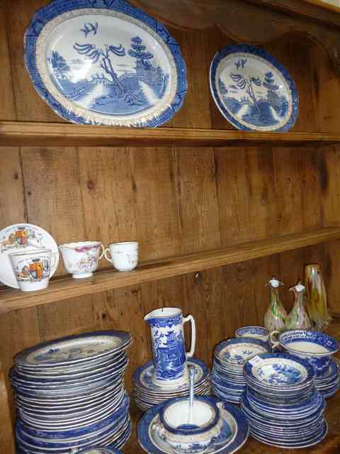 Appraisal: A BOOTHS REAL OLD WILLOW PATTERN PART DINNER SERVICE to