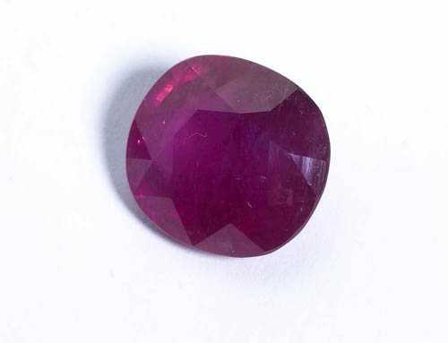 Appraisal: UNSET RUBY Unset oval ruby of ct treated With copy