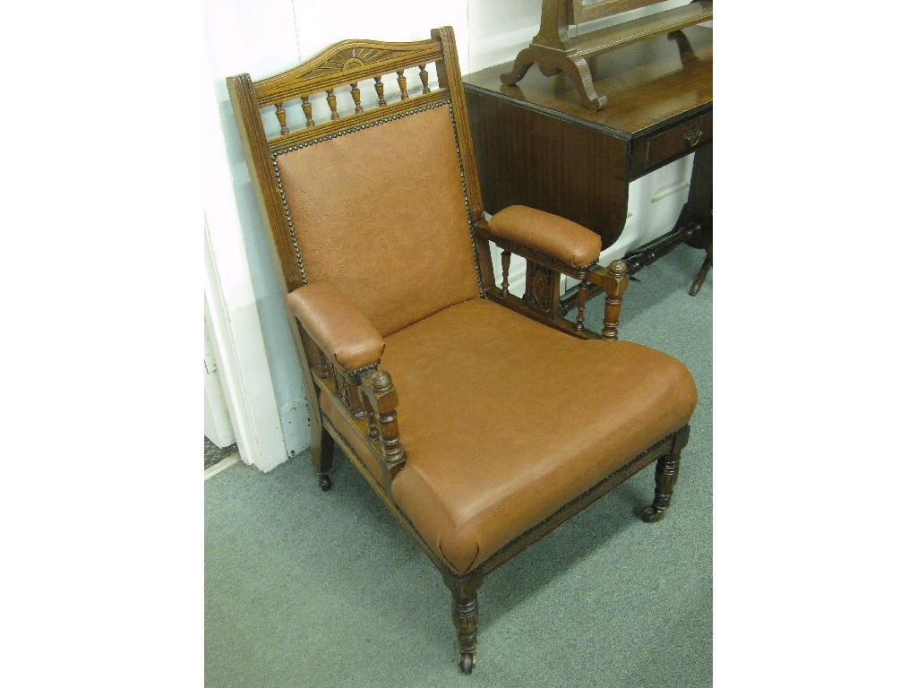 Appraisal: Edwardian oak armchair