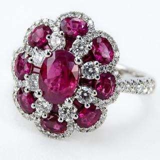 Appraisal: Approx Carat TW Oval Cut Ruby Carat Round Brilliant Cut