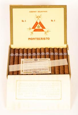 Appraisal: An open boxed set of twenty-five Montecristo No Havana Habana