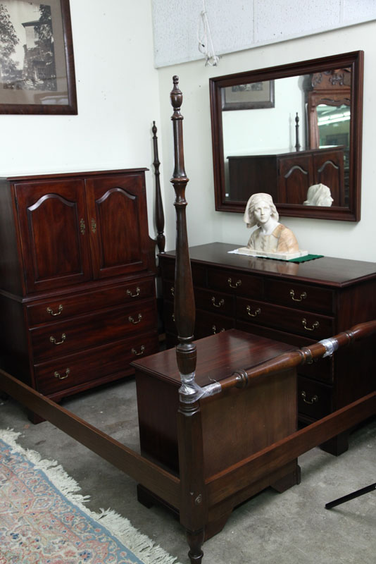 Appraisal: FOUR PIECE HENKEL-HARRIS BEDROOM SET Mahogany and consisting of chest