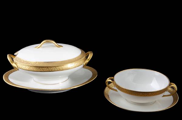 Appraisal: A Limoges porcelain part dinner service comprising eleven in dinner