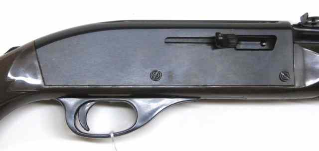 Appraisal: REMINGTON ''NYLON '' MODEL SEMI AUTOMATIC RIFLE lr caliber ''