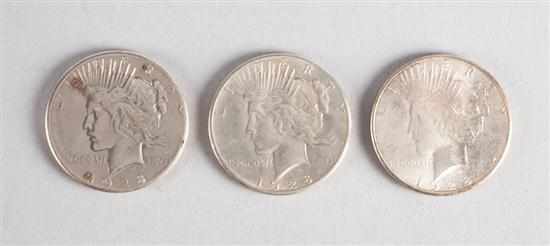 Appraisal: Three United States Peace silver dollars comprising two AU- and