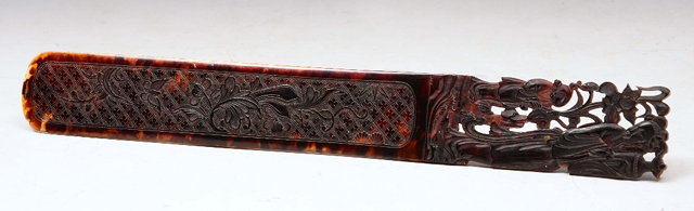 Appraisal: A TH CENTURY CHINESE TORTOISESHELL PAPER KNIFE carved and pierced