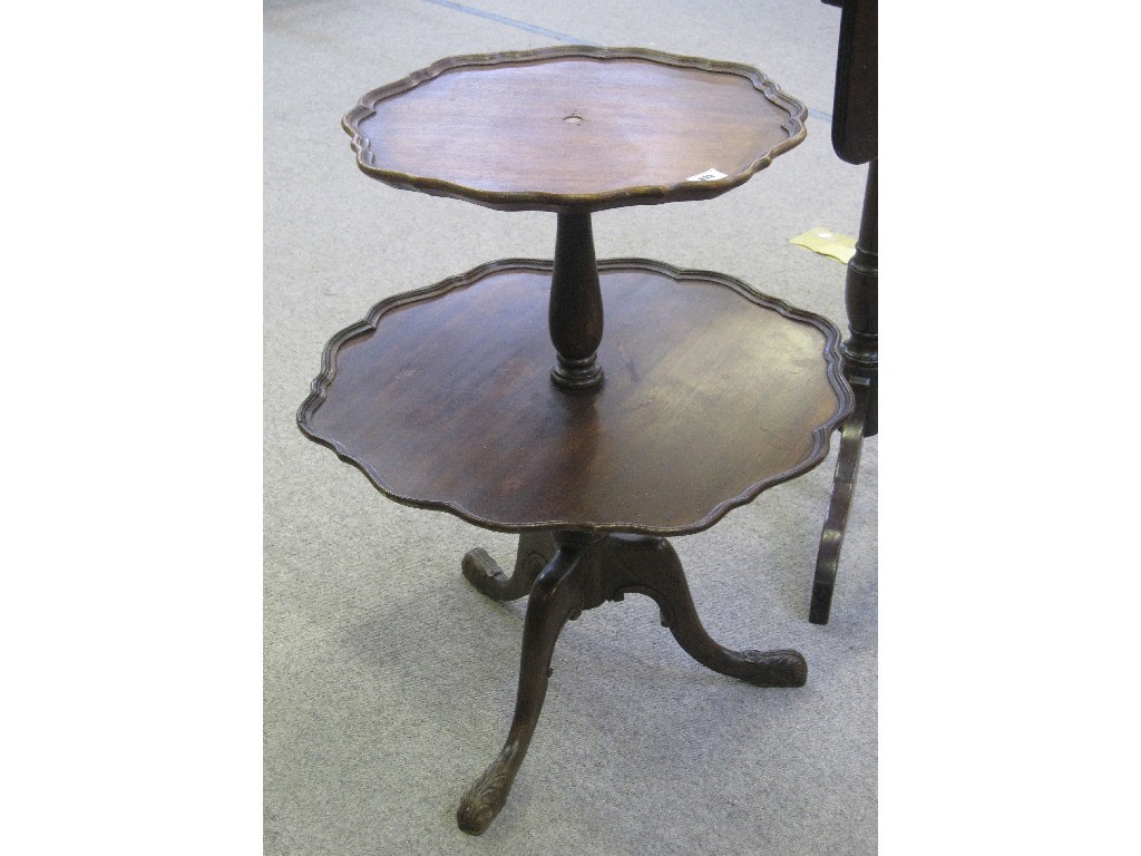 Appraisal: Mahogany two-tier pedestal table