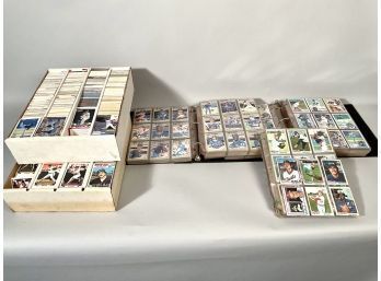 Appraisal: A large collection of baseball cards approximate years - Condition