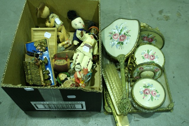 Appraisal: A quantity of dolls comprising Japanese kokeshi a pair of