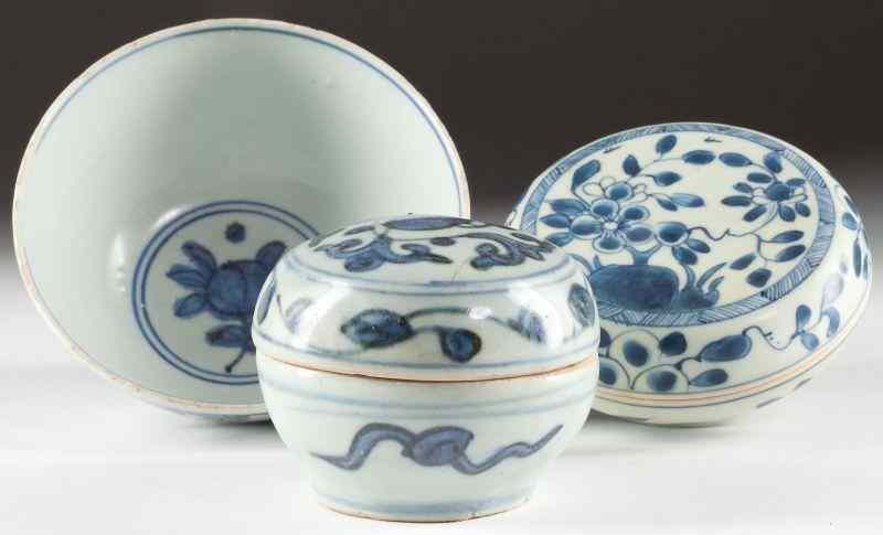 Appraisal: Chinese Blue and White Porcelain Group lidded ink boxes floral