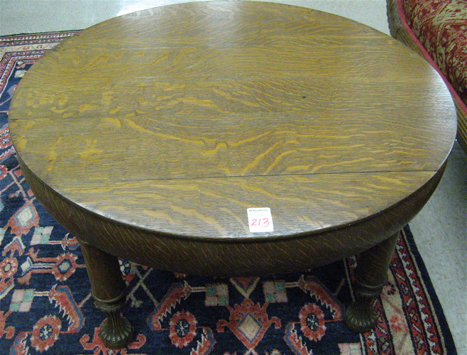 Appraisal: A ROUND OAK COFFEE TABLE American c the round top