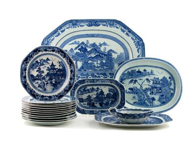 Appraisal: Chinese blue and white porcelain decorated with city walls and