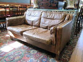 Appraisal: SINGLE TWO SEAT LEATHER LOUNGE