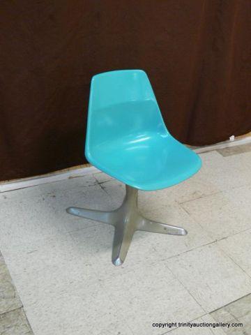 Appraisal: 's Molded Plastic Pedestal Child's Chair - Purchased in or