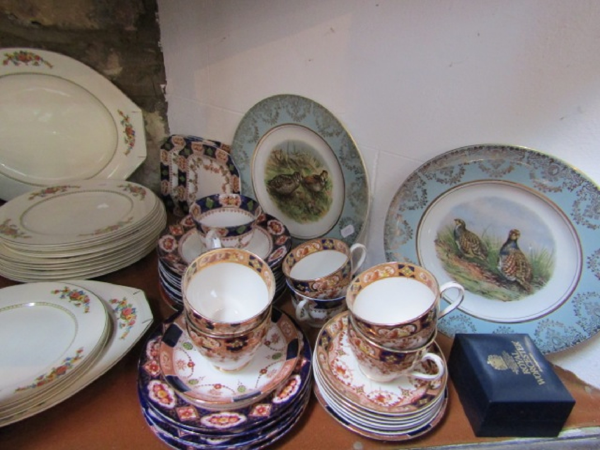 Appraisal: A collection of Royal Doulton Carnation pattern dinner and tea