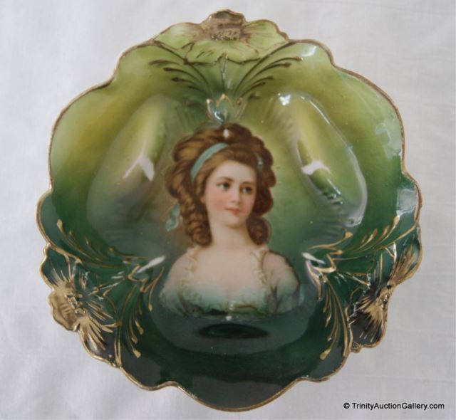 Appraisal: R S Prussia Ladies Portrait Berry BowlThis is for an