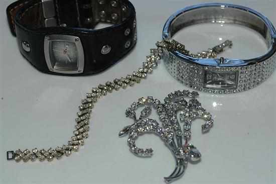 Appraisal: A BAG OF ASSORTED COSTUME JEWELLERY INCLUDING WRISTWATCHES NECKLACES PENDANTS