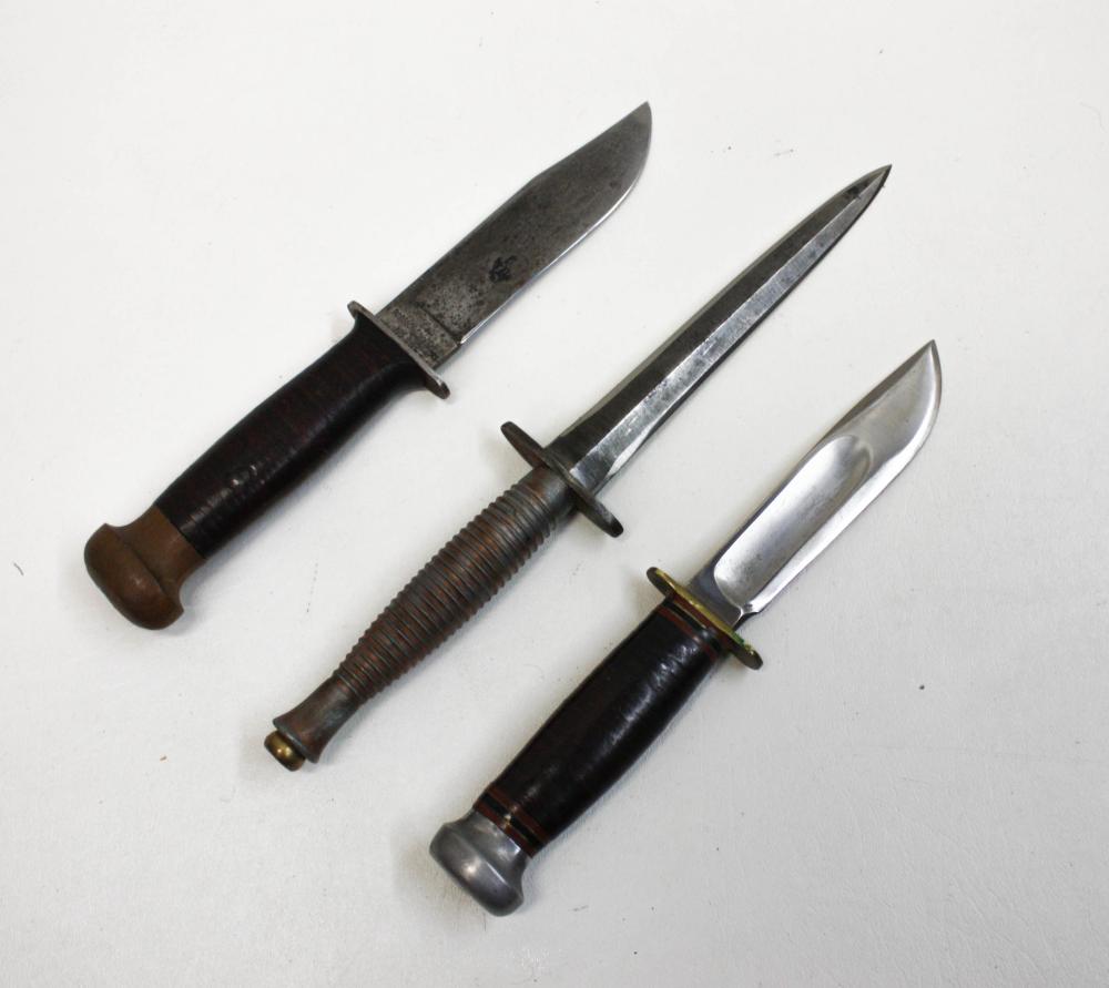 Appraisal: TWO COLLECTIBLE FIXED BLADE KNIVES the first a Robeson No