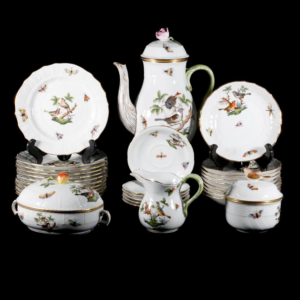 Appraisal: A Herend coffee and tea set A fine Herend porcelain