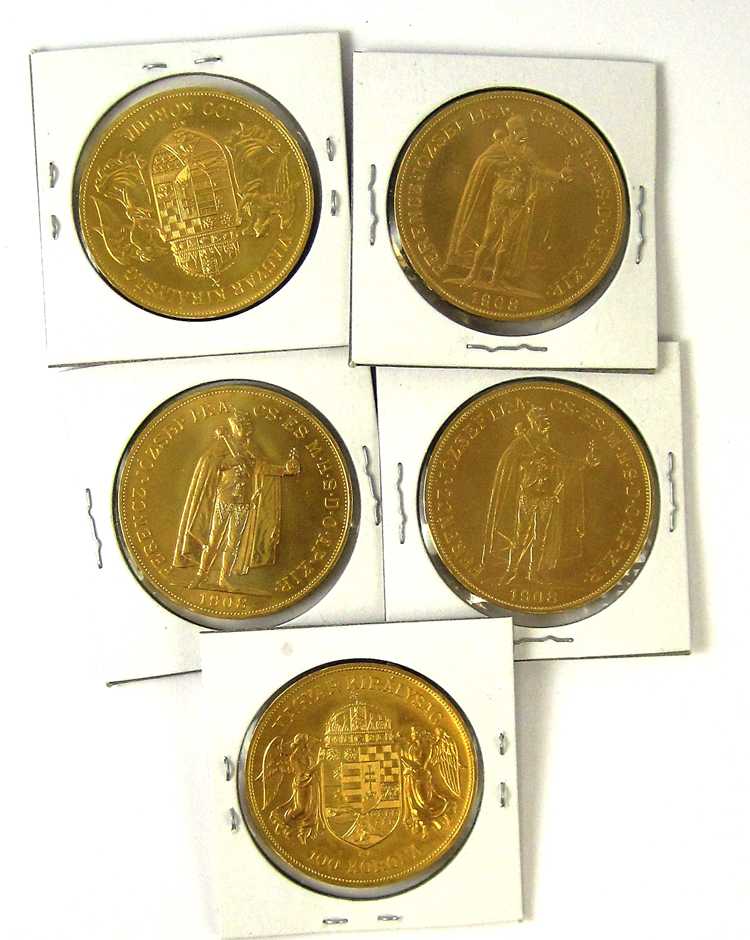 Appraisal: FIVE HUNGARIAN ONE HUNDRED KORONA GOLD COINS mm diameter grams