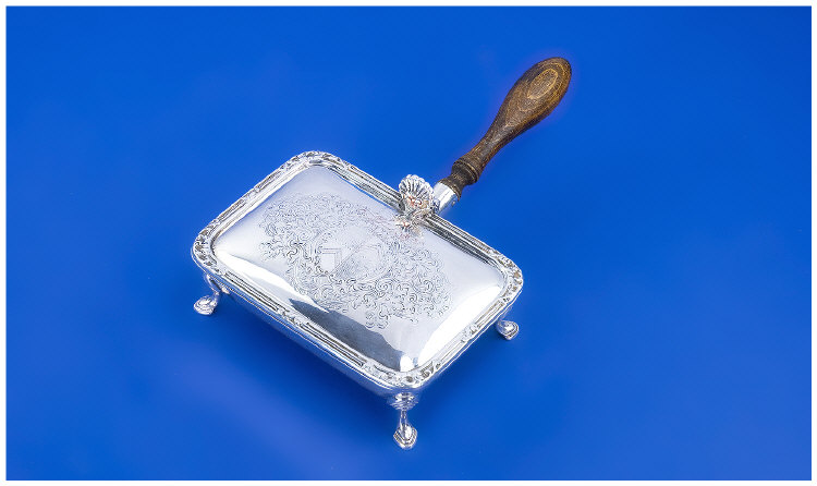 Appraisal: A Good Quality Silver Plated Table Cigarette Box In The