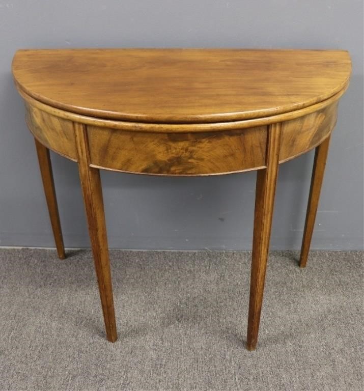 Appraisal: American Hepplewhite mahogany gaming table circa h x w x