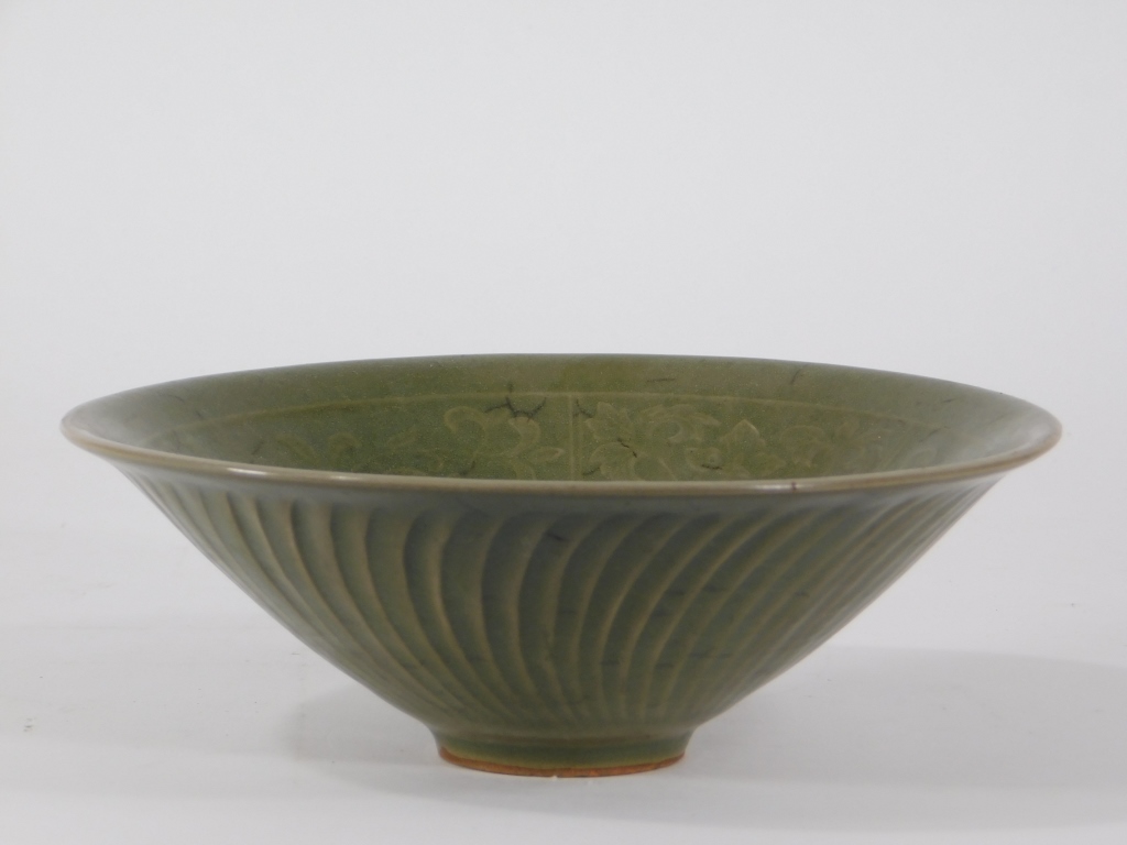 Appraisal: C KOREAN INCISED CELADON GLAZED PORCELAIN BOWL Korea th CenturyInterior