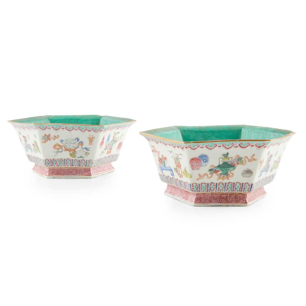 Appraisal: PAIR OF FAMILLE ROSE HEXAGONAL BOWLS XIANFENG MARK TH- TH